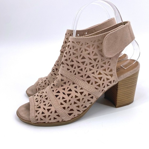 Seychelles Peep‎ Toe Booties Laser Cut Stacked Heeled Sandals Beige Size 7 - Picture 3 of 13